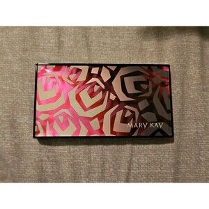 Mary Kay Compact Perfect Palette Limited Edition #107064 Unfilled EUC